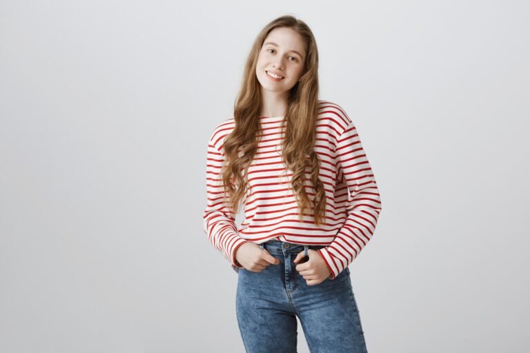 L’endométriose n’est plus une maladie invisible. Aujourd’hui, mieux informées, les adolescentes peuvent être actrices de leur santé.